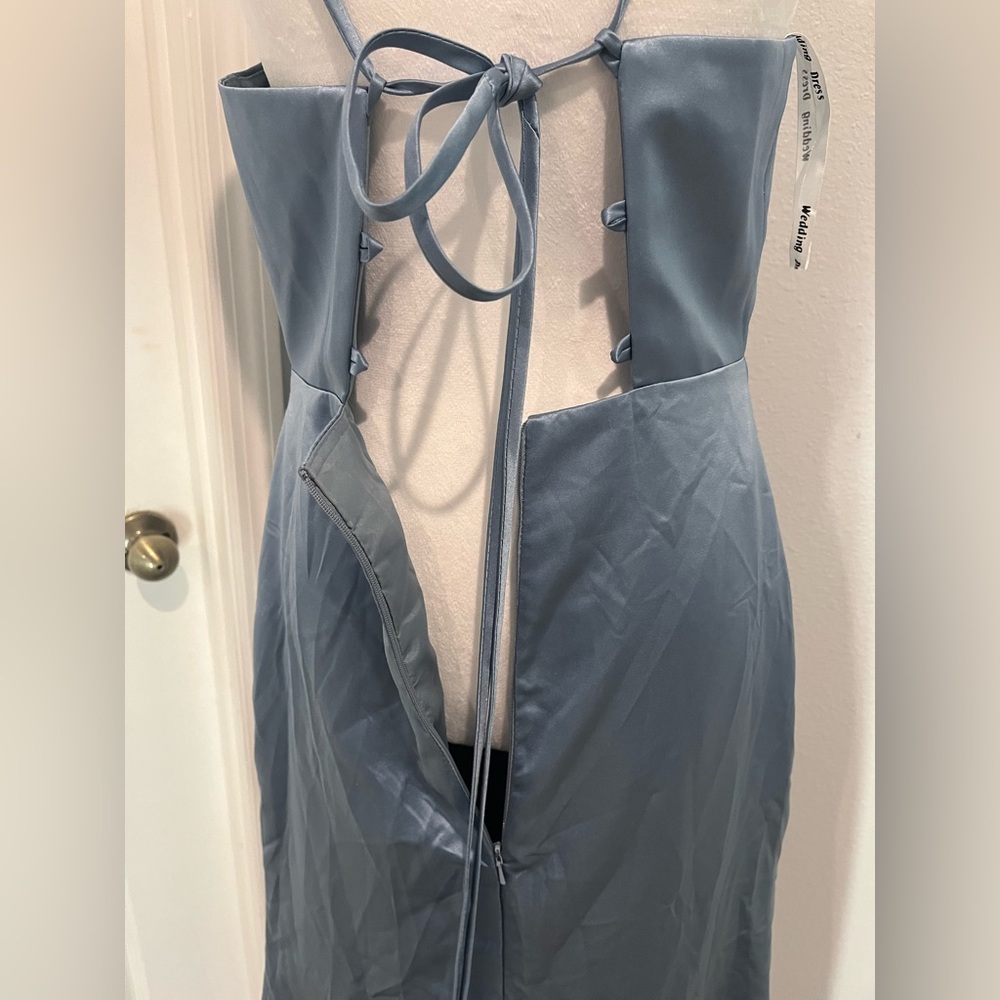 Elegant Dusty Blue Glam slit satin gown sz 6 - Picture 6 of 8